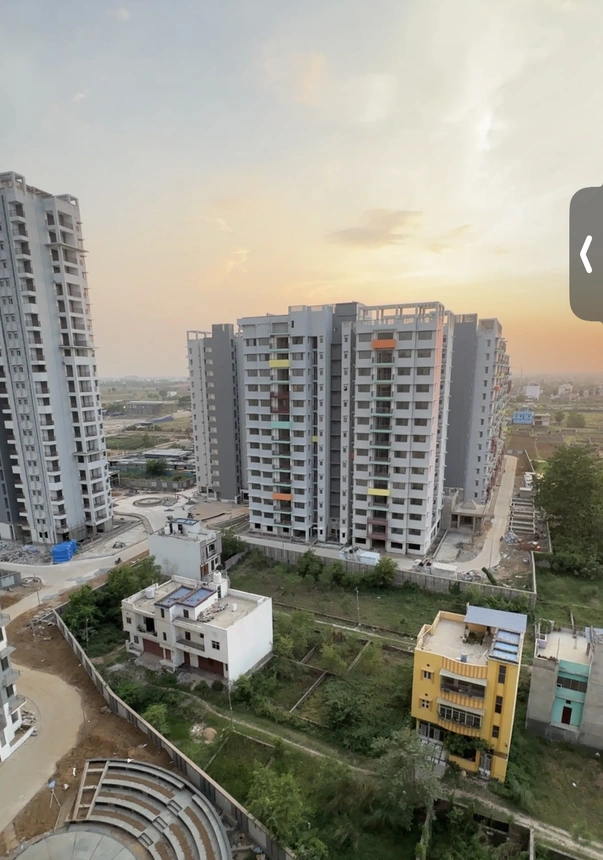 Image of 3 BHK Flat for Resale in Saakaar Aquacity Danapur, Patna