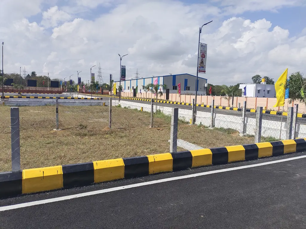 Image of Housing Plot/Residential Land for Resale in  Thaiyur, Chennai