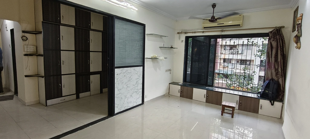 Image of 3 BHK Flat for Resale in Ghodbunder Road, Thane