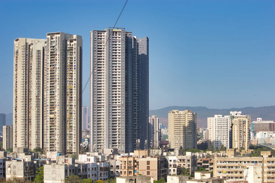 South Mumbai vs North Mumbai - Where to Live?