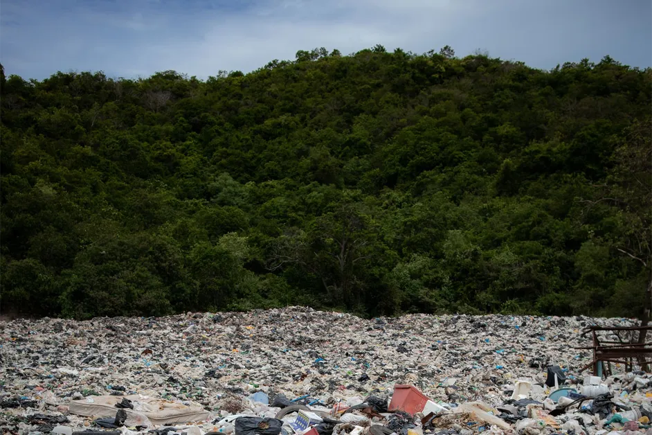Builder of Fancy Platinum Tower Fined with Rs. 1.1 Crore for Dumping Trash in the Wrong Place