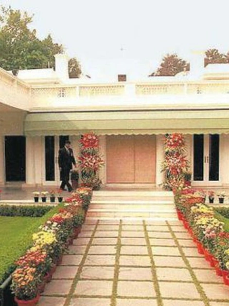 Amazing Facts About Prime Minister’s House - 7RCR