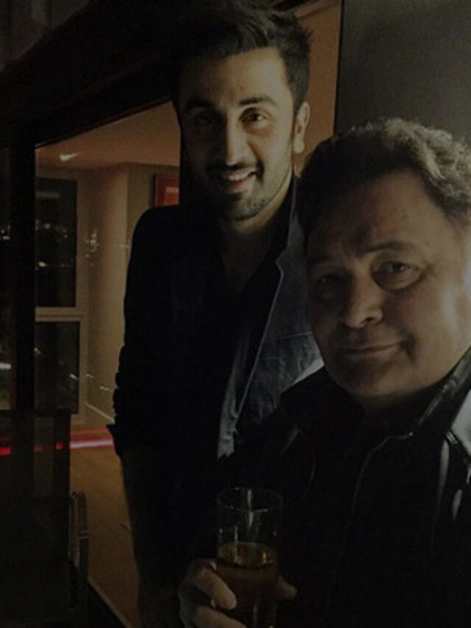 Legendary Veteran Actor Rishi Kapoor's Mansion Tour
