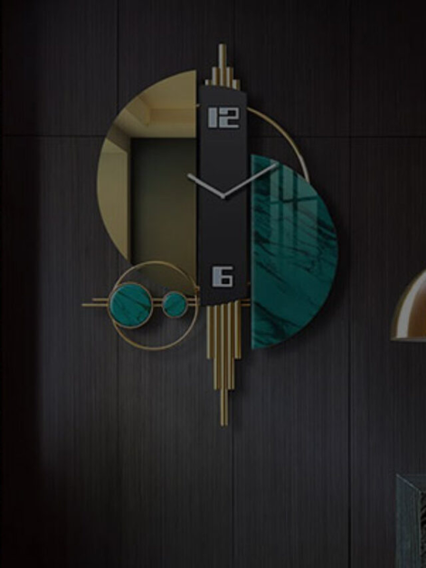 Wall Clock Placement as Per Vastu—Tick-Tock Haromny