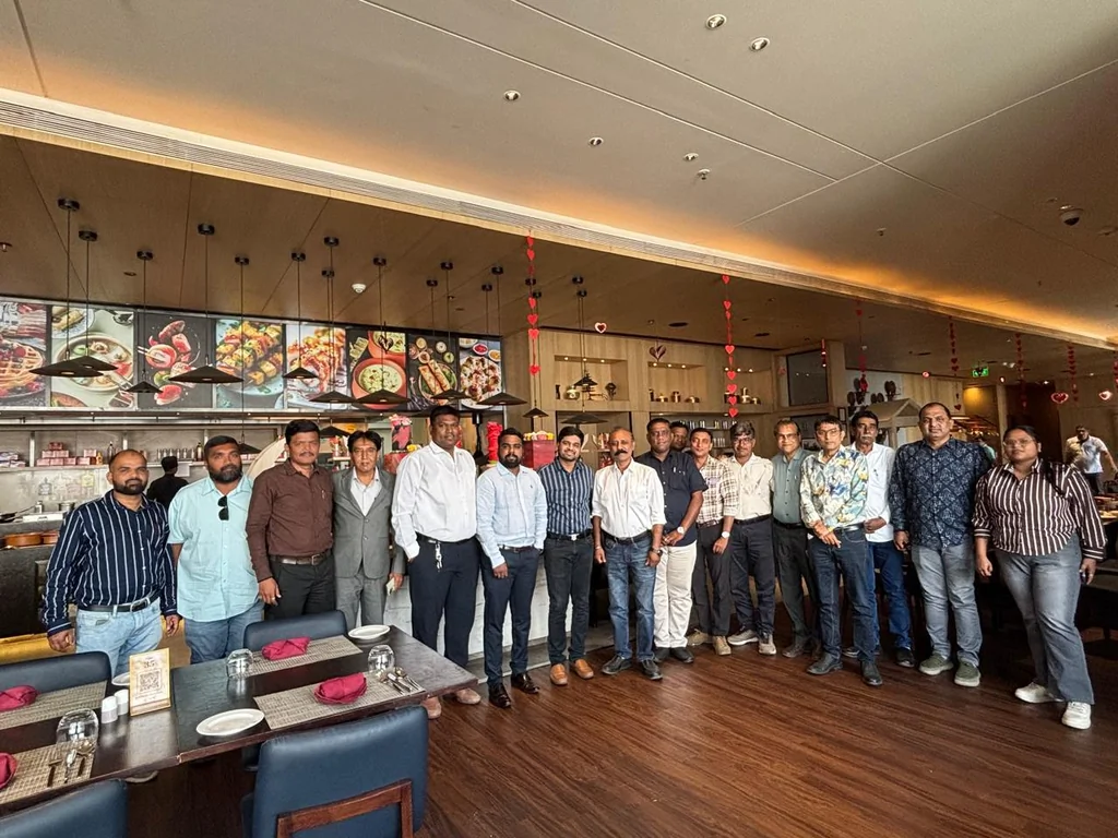 Houssed CEO Utsav Ladiwala Strengthens Vadodara Network, Honors Top Associates