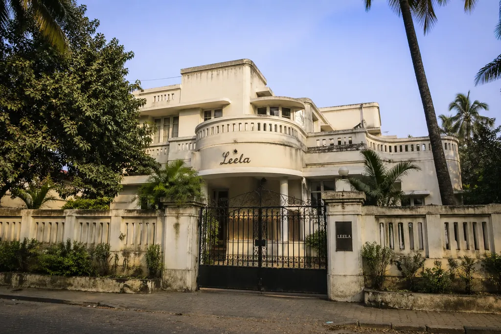 Sea-Facing Heritage Bungalow in Juhu Mumbai Sold for Rs. 221 Crore