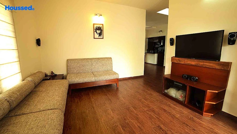 Living Room of Classic Tropicana Hills in Kakkanad, Kochi - Image 175470