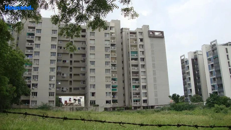 Project Image of Vishwanath Shaligram 2 in Prahlad Nagar, Ahmedabad - Image 271648