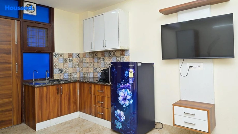 Project Image of Girls & Boys PG/Hostel in HelloWorld SkyWard, DLF Phase 2 - Image 301395
