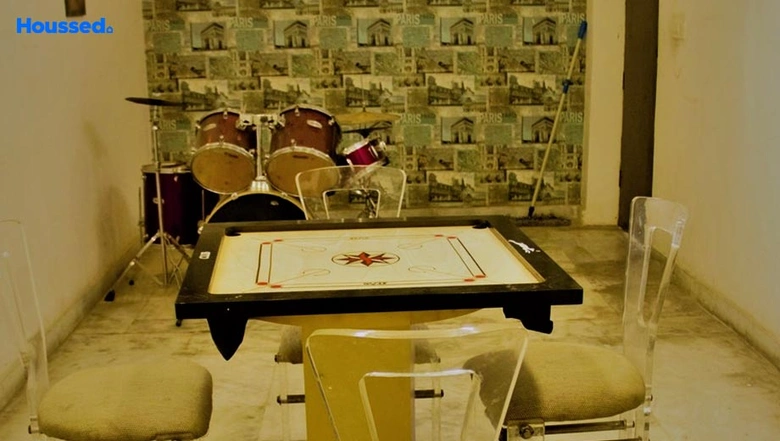Project Image of Girls & Boys PG/Hostel in HelloWorld City Centre, Sector 39 - Image 302185