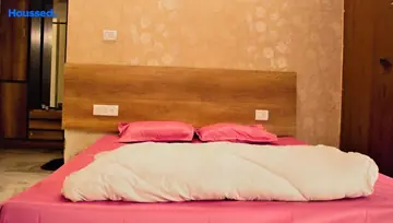 Project Image of Girls & Boys PG/Hostel in HelloWorld City Centre Sector 39, Noida - Image 302186