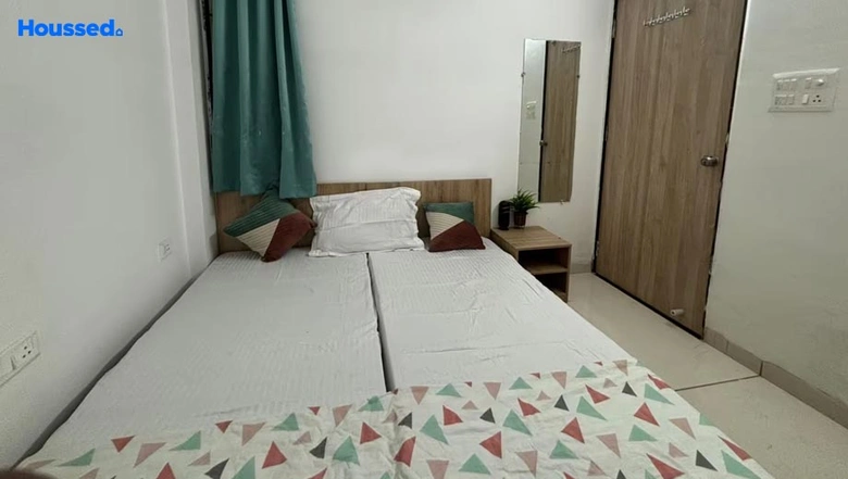 Project Image of Girls & Boys PG/Hostel in HelloWorld Crane, Nipania - Image 303304