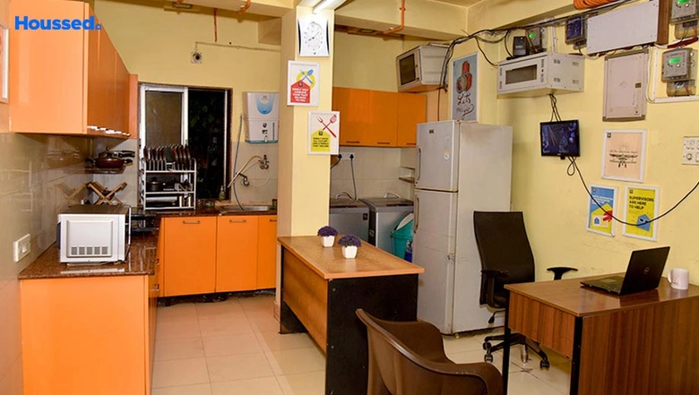Project Image of Girls & Boys PG/Hostel in HelloWorld Hilkon Homes, Bow Bazar - Image 304013