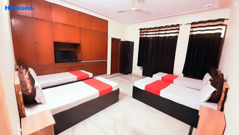 Project Image of Girls PG/Hostel in Cloud Nine Rooms 2014, Sector 45 - Image 308389