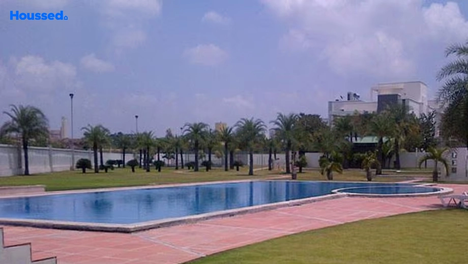 Amenities of Jayabheri The Meadows in Gachibowli, Hyderabad - Image 375778