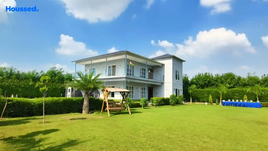 Project Image of Royalshape Lake View Farms in Sector 156, Noida - Image 410008