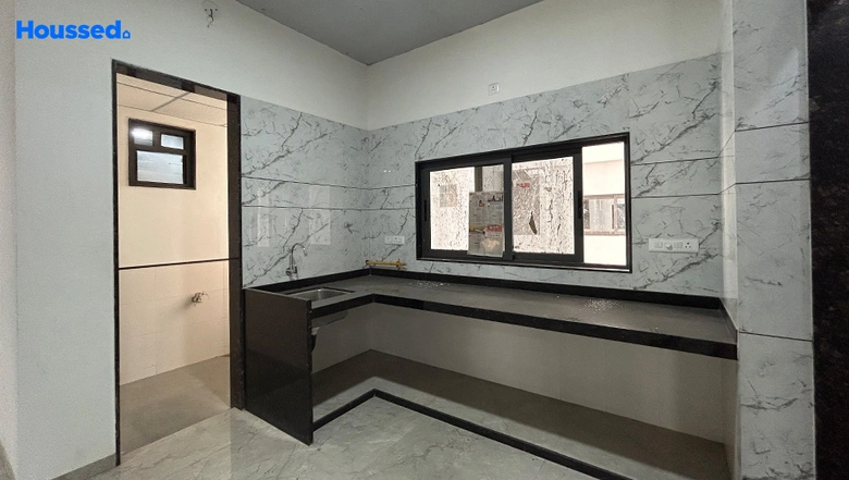 Sample Apartment of Pioneer Luxury in Bhimrad, Surat - Image 38381