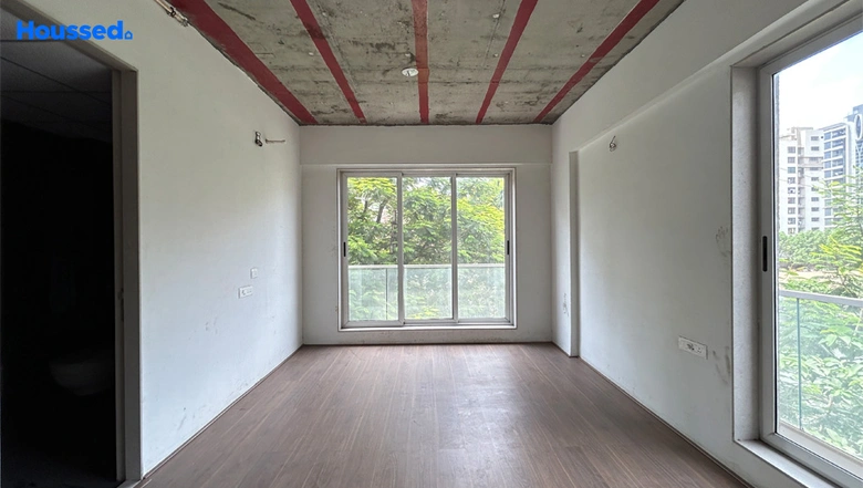 Sample Apartment of Roongta Green Valley in Vesu, Surat - Image 39415