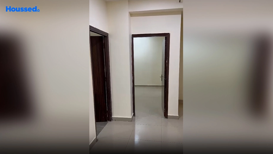 Amenities of 2 BHK Semi-Furnished Flat for Rent in Sector 16 C - Image 53491