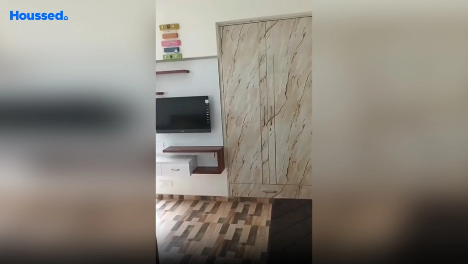 Project Image of 3 BHK Flat for Resale in VVIP Homes, Gaur City - Image 53761