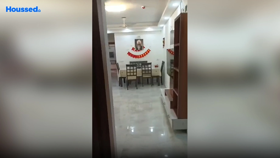 Project Image of 3 BHK Flat for Resale in VVIP Homes, Gaur City - Image 53763