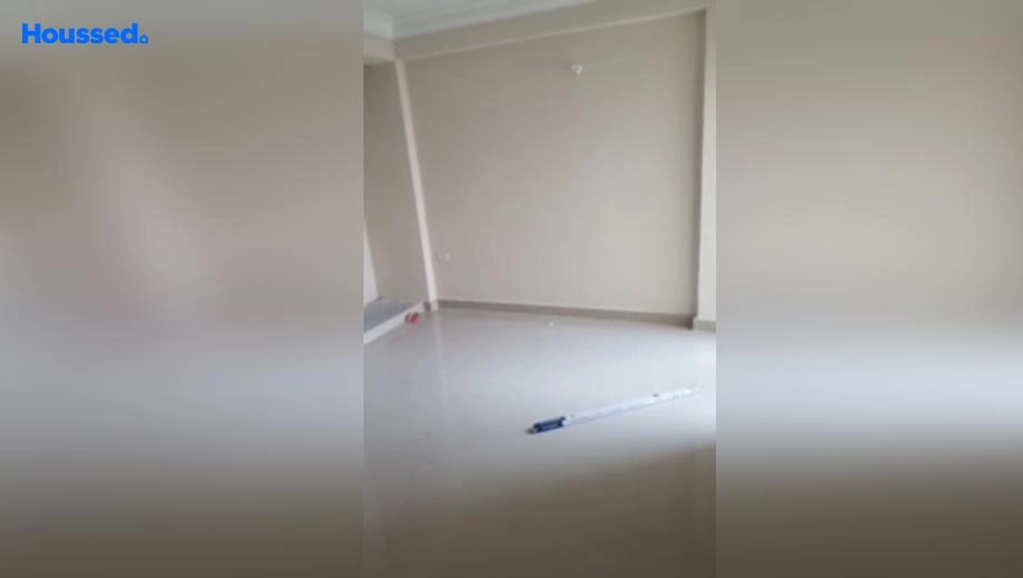 Project Image of 3 BHK Flat for Resale in Amrapali Leisure Park, Techzone 4 - Image 54943