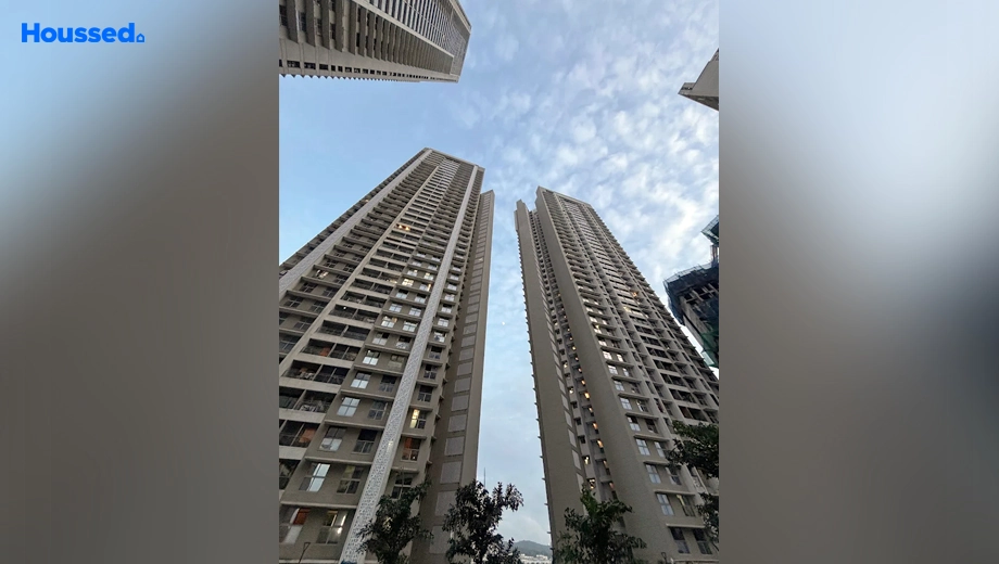 Project Image of 2 BHK Semi-Furnished Flat for Rent in Astron Tower, Kandivali East - Image 142281