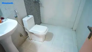 Amenities of 2 BHK Flat for Resale in Sector 16, Greater Noida - Image 88562