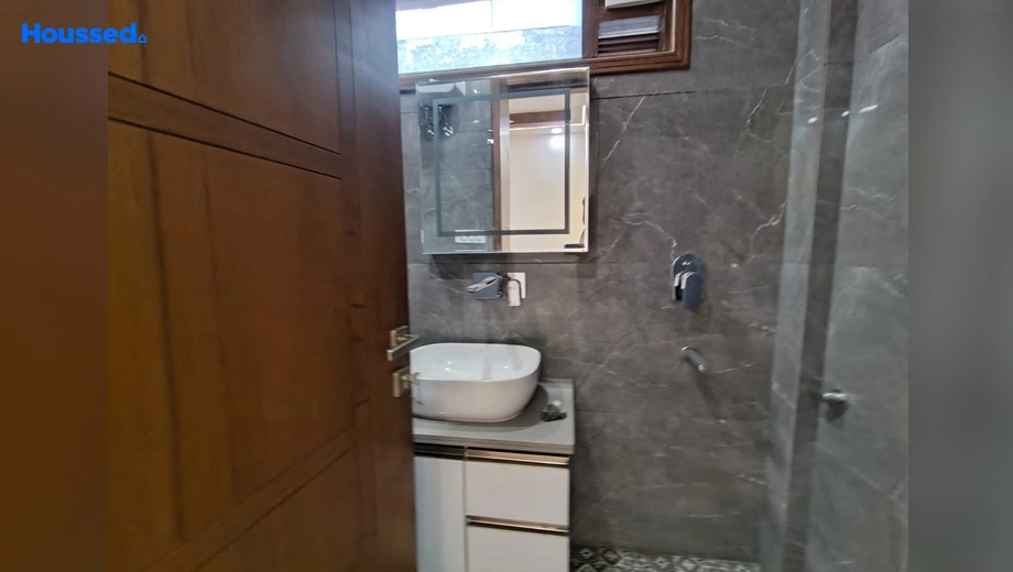 Project Image of 2 BHK Semi-Furnished Flat for Rent in Kalkaji - Image 94071