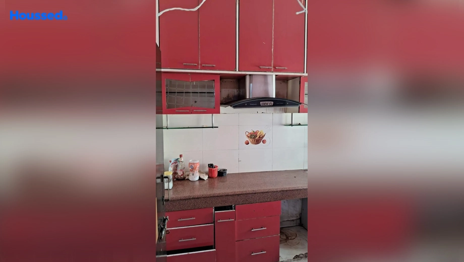 Amenities of 3 BHK Semi-Furnished Flat for Rent in Ratu Road - Image 105751