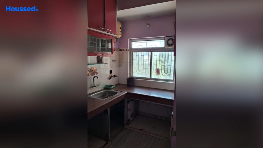 Amenities of 3 BHK Semi-Furnished Flat for Rent in Ratu Road - Image 105749