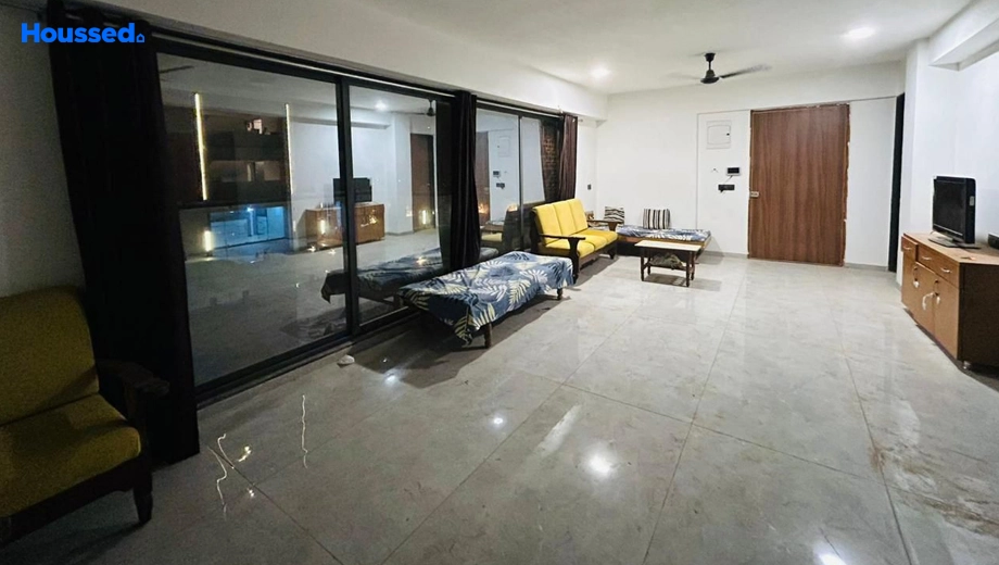 Project Image of 3 BHK Flat for Resale in Shikshapatri Sky Nine, Sargasan - Image 105768