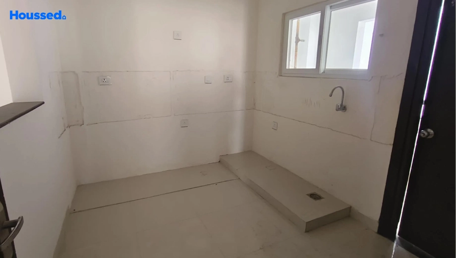 Project Image of 2 BHK Flat for Resale in SMR Vinay Iconia, Kondapur - Image 106132