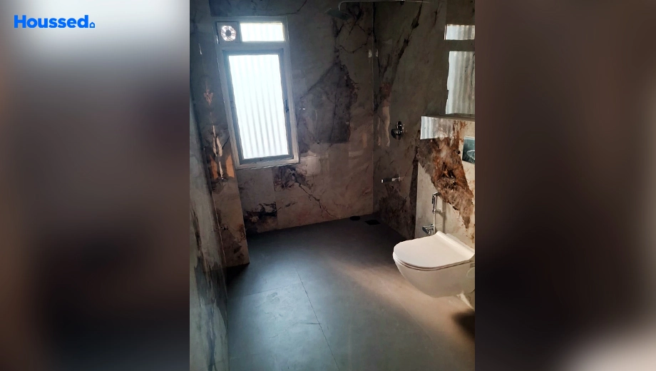 Project Image of 4 BHK Flat for Resale in Vesu - Image 107734