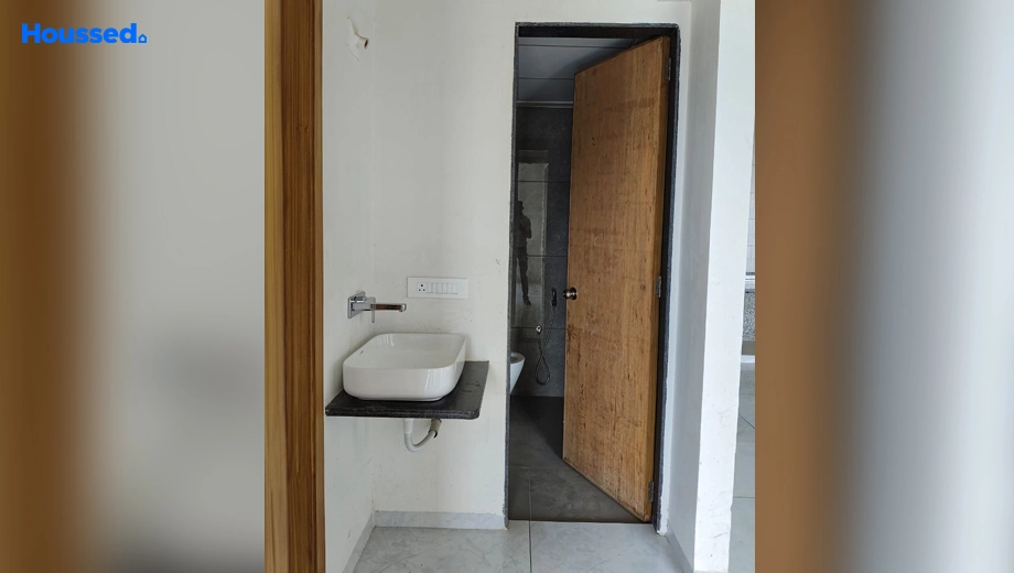 Project Image of 3 BHK Flat for Resale in Swara Crystal, Kudasan - Image 107740