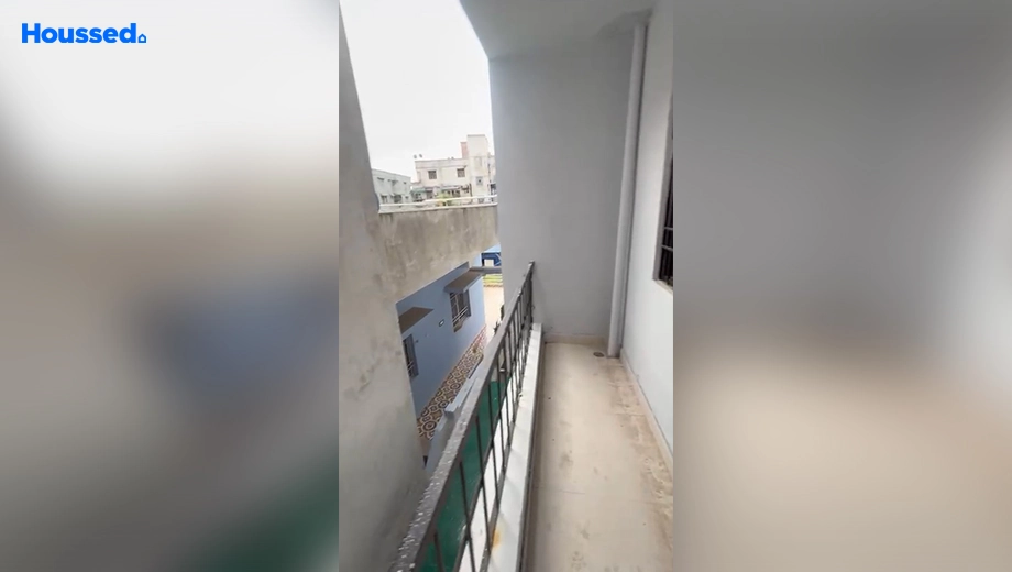 Amenities of 2 BHK Flat for Resale in Nehru Nagar - Image 108659
