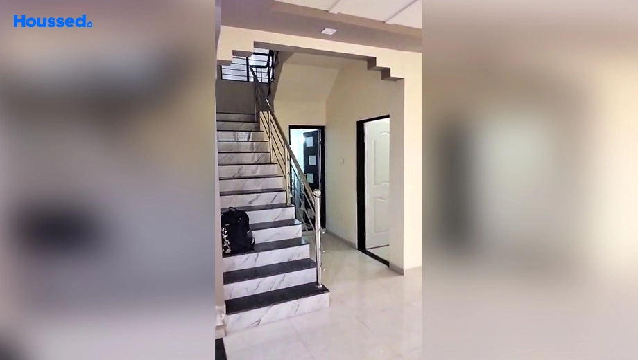 Project Image of 4.5 BHK House/Villa for Resale in Zingabai Takli - Image 109306