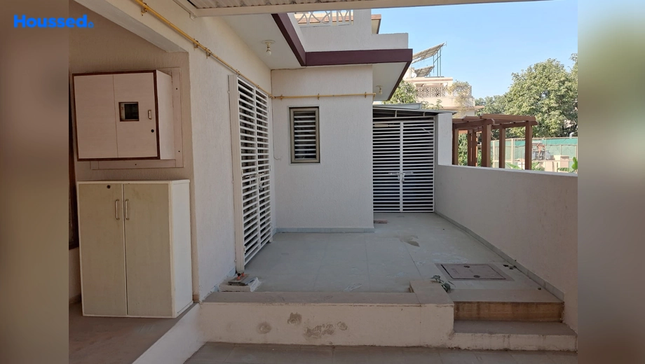 Project Image of 4 BHK Gated Villa for Resale in Pacifica The Meadows, Gokuldham - Image 111656