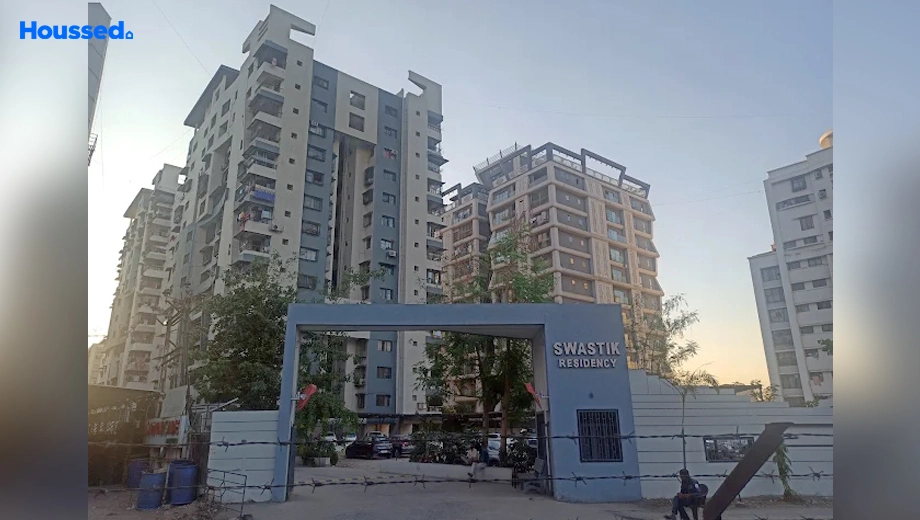 Project Image of 2 BHK Flat for Resale in Vesu - Image 112595