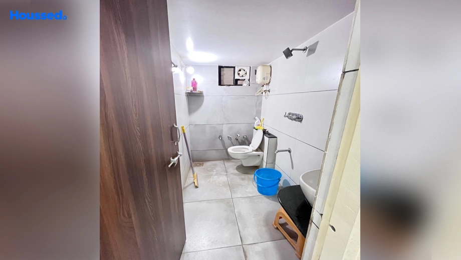 Project Image of 3 BHK Semi-Furnished Flat for Rent in Manjalpur - Image 113018