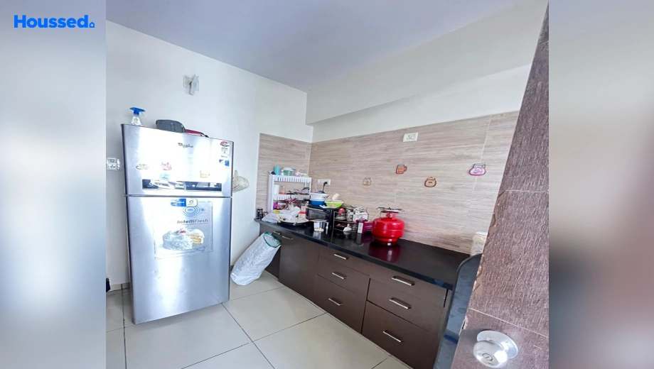 Sample Apartment of 2 BHK Flat for Resale in Atladara - Image 113755