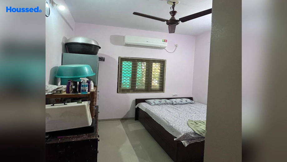 Sample Apartment of 2 BHK House/Villa for Resale in Makarpura - Image 113907