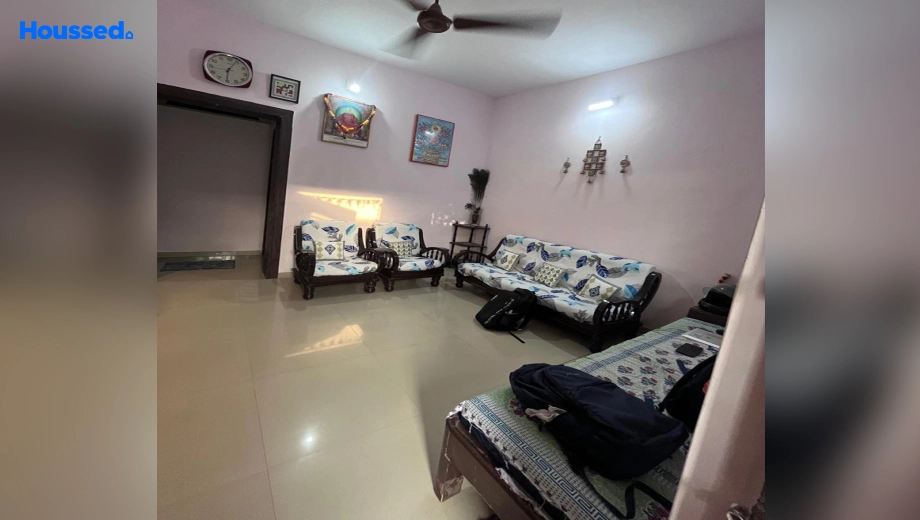 Sample Apartment of 2 BHK House/Villa for Resale in Makarpura - Image 113904