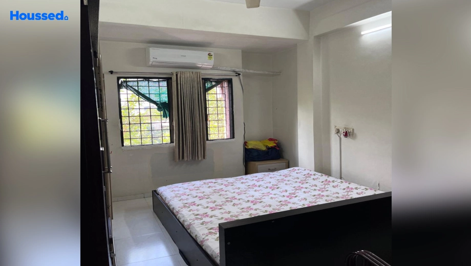 Room of 3 BHK Flat for Resale in Old Padra Road - Image 114032