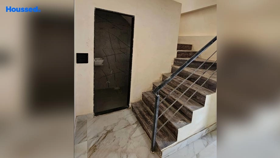 Project Image of 3 BHK House/Villa for Resale in Vesu - Image 114114