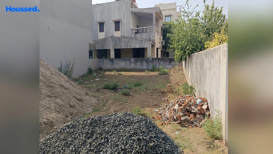Sample Apartment of Housing Plot/Residential Land for Resale in Manjalpur - Image 114096
