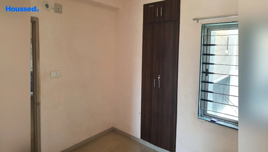 Sample Apartment of 2 BHK Flat for Resale in Manjalpur - Image 114107