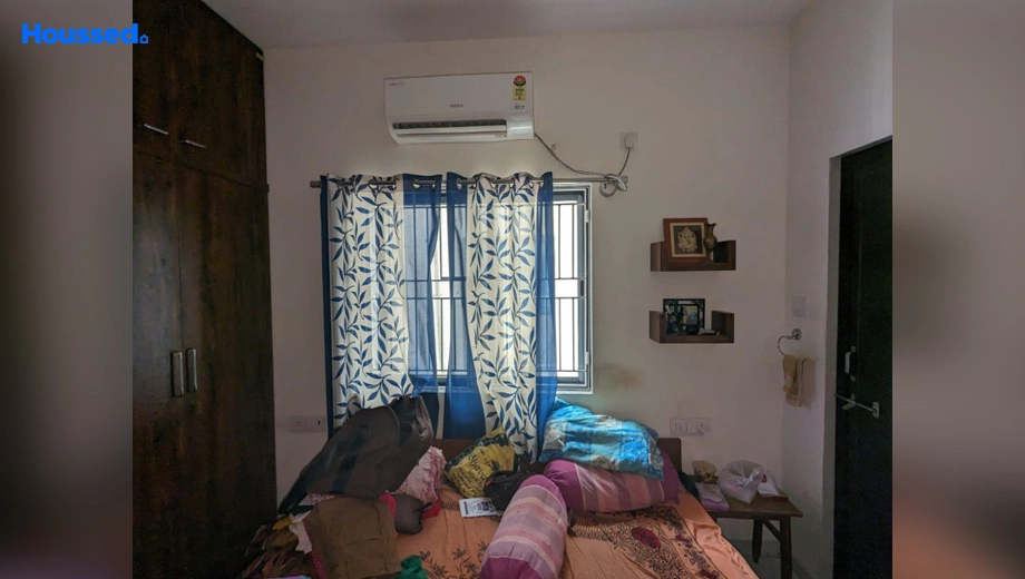 Sample Apartment of 3 BHK Flat for Resale in Makarpura - Image 114220