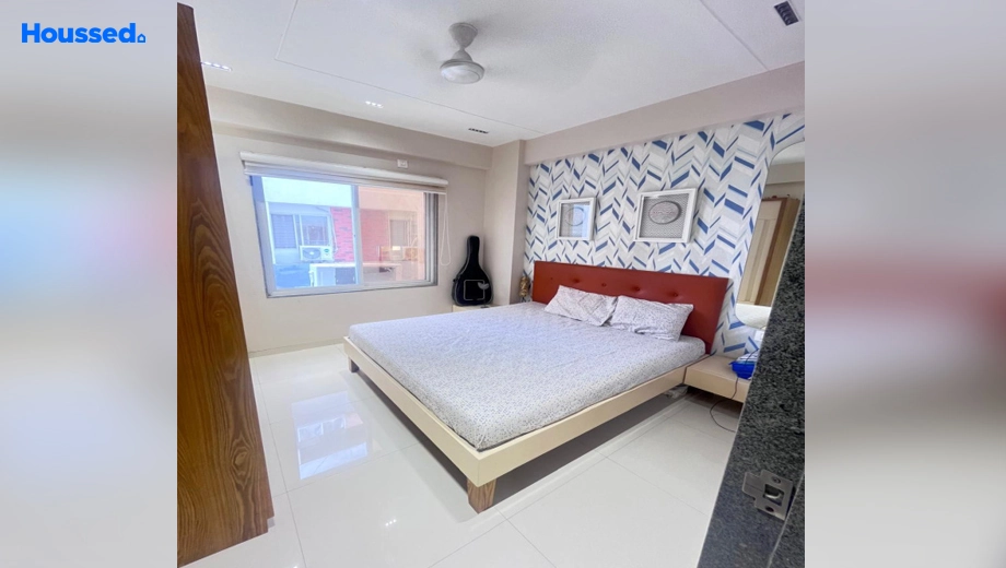 Sample Apartment of 3 BHK Flat for Resale in Tarsali - Image 114255