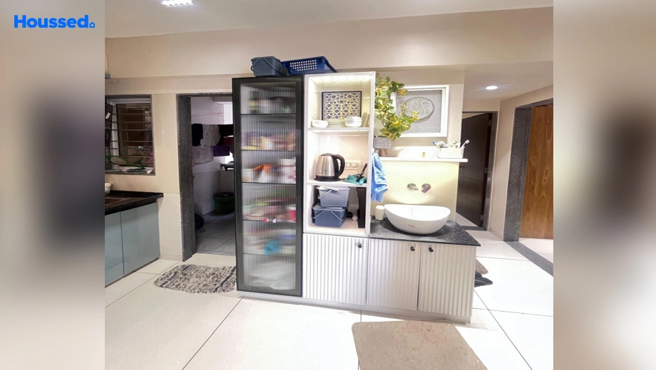 Sample Apartment of 3 BHK Flat for Resale in Tarsali - Image 114249
